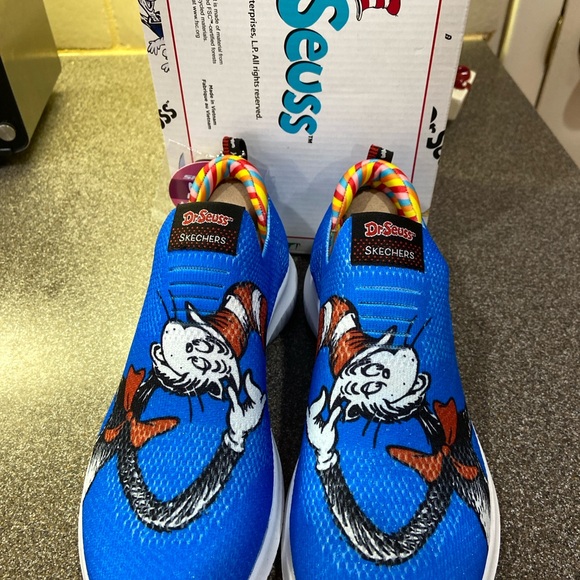 NIB Girls Sketchers brand slip on sneakers Cat in the Hat Sz 3 Blue - Picture 12 of 12